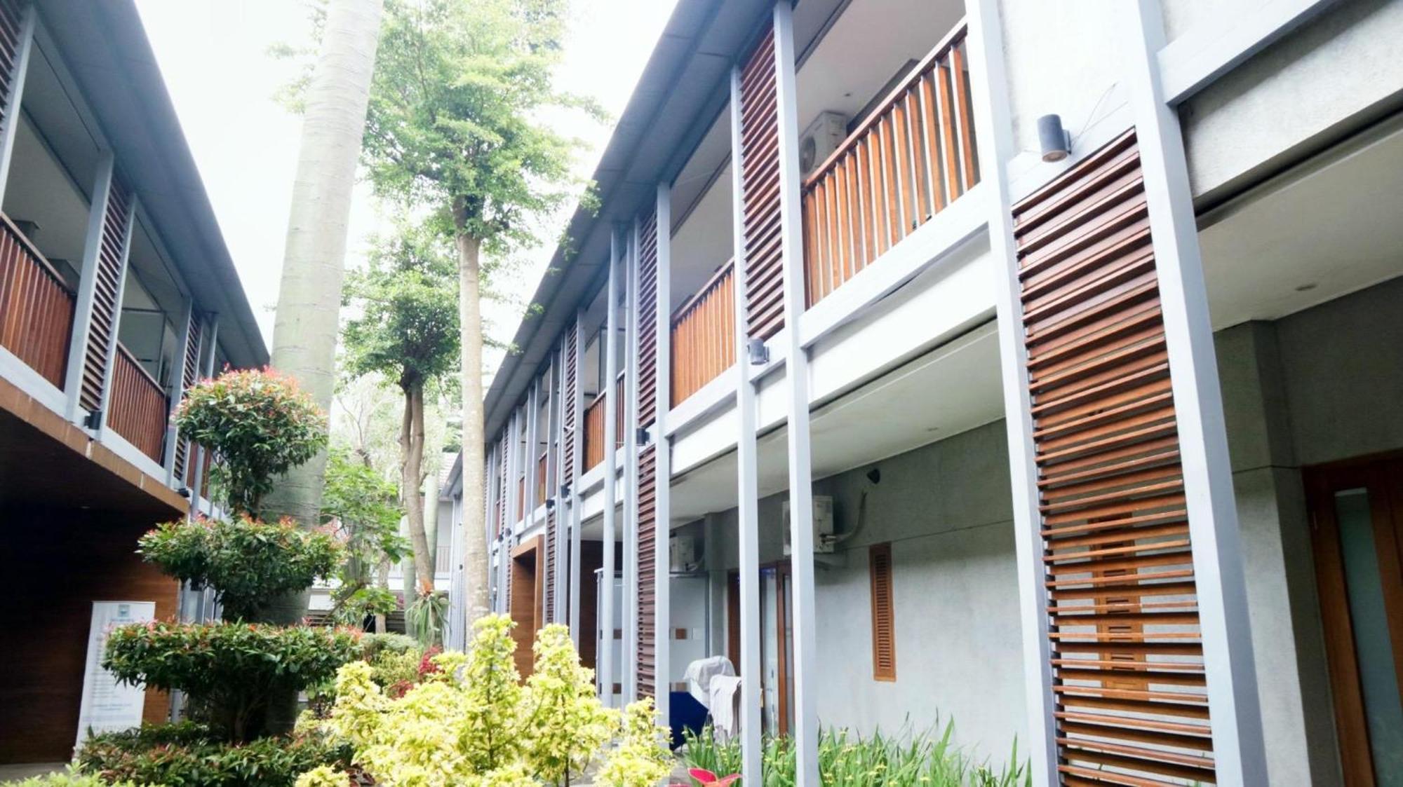 Proven Living Hotel Bandung Buitenkant foto