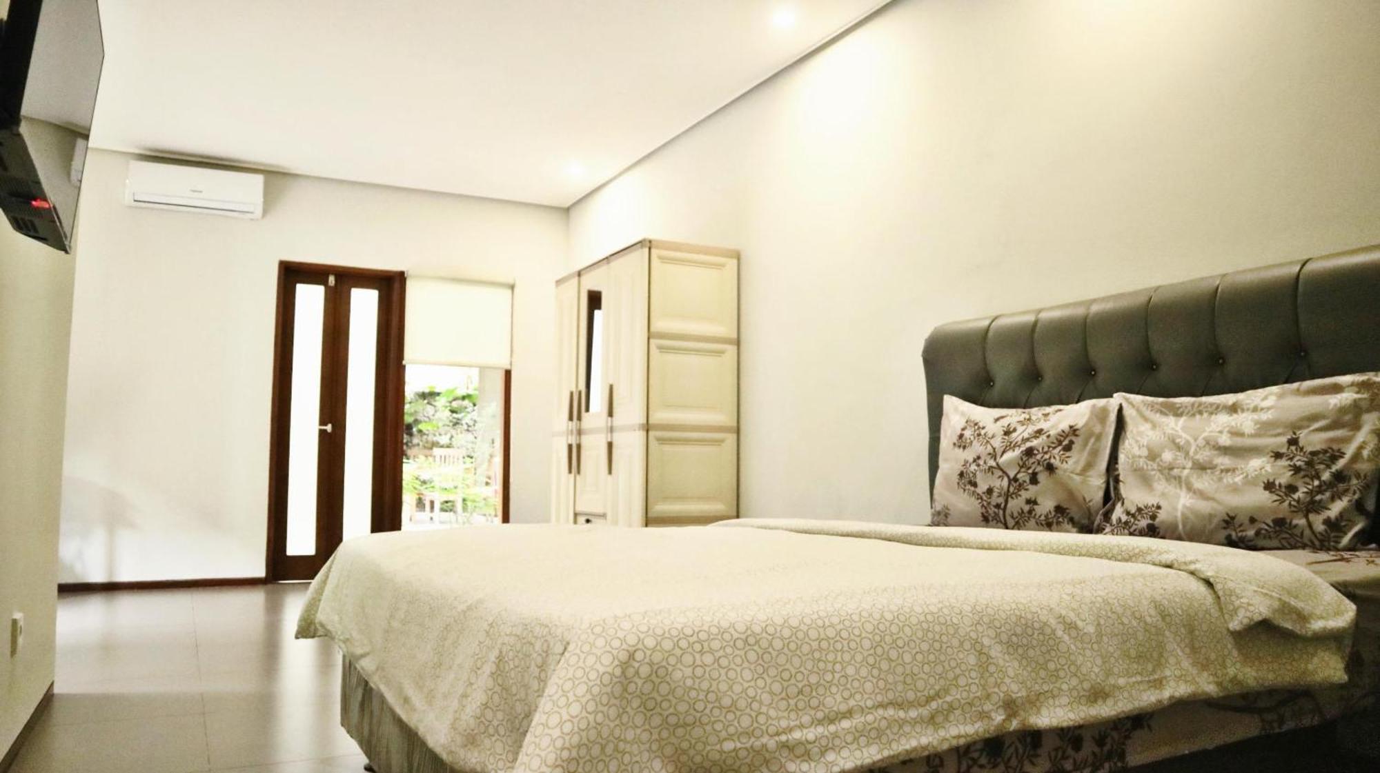 Proven Living Hotel Bandung Buitenkant foto