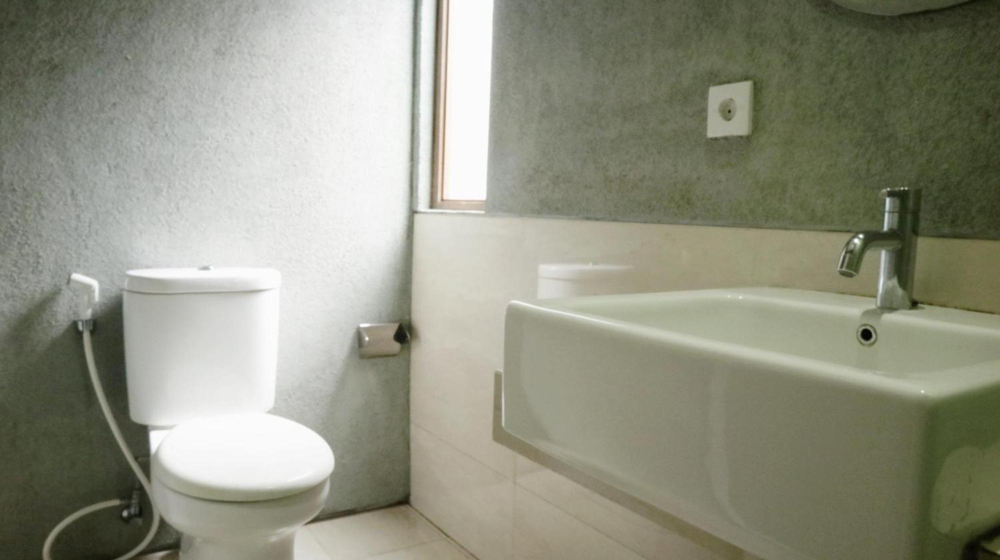 Proven Living Hotel Bandung Buitenkant foto